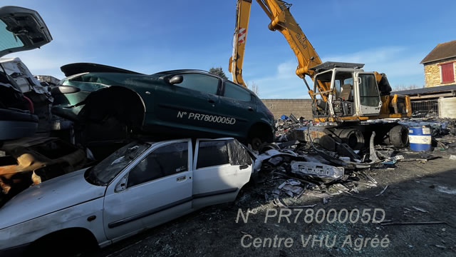 Centre VHU agréé : Enlèvement épave gratuit et rachat voiture Mareil-Marly 
